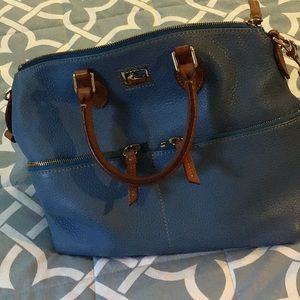 Dooney bourke handbag